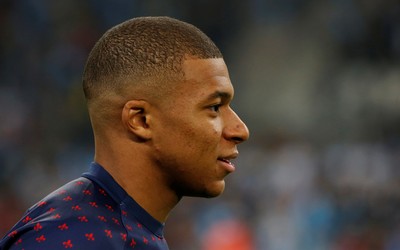 球探电竞精华-库卢塞夫斯基这球传得孙兴慜差点没接到