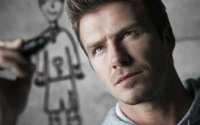 球探电竞评论-雷尼尔多点球被扑仍补射